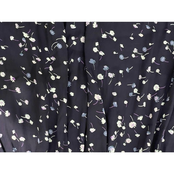 Express Smocked Shoulder Tie Halter Top Purple‎ Floral XS - Picture 4 of 6